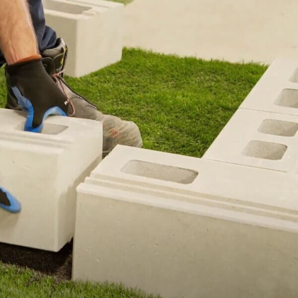 Permacon Vario Concrete Wall